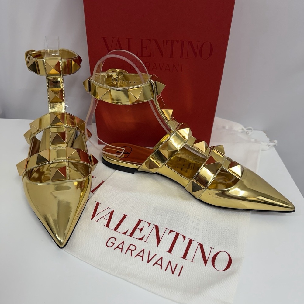 Valentino Garavani Roman Rockstud Ankle Strap Flat Shoes Metallic Gold NIB 38.5